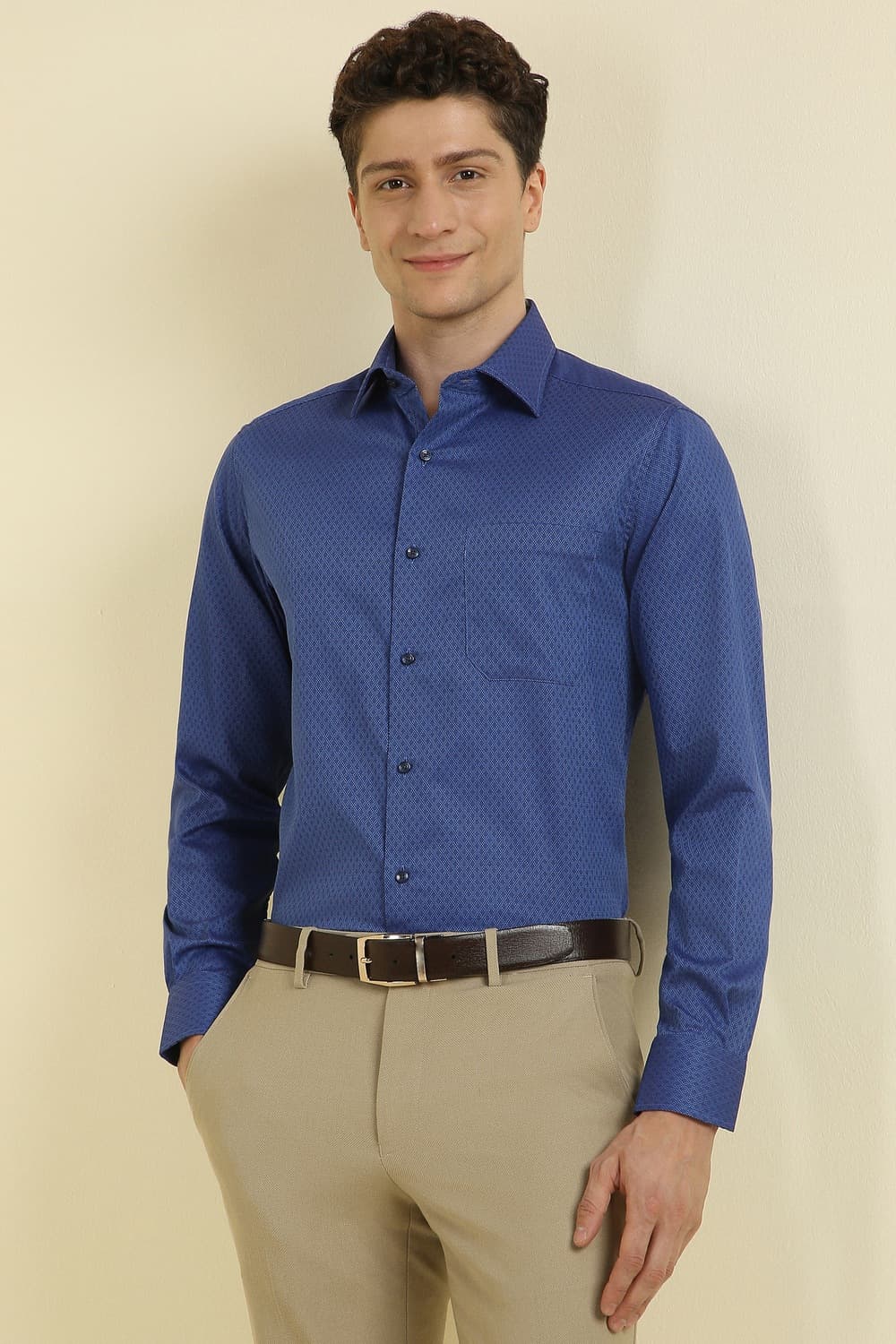 Men Blue Regular Fit Printed Full Sleeves Wrinkle Resistant Formal shirt