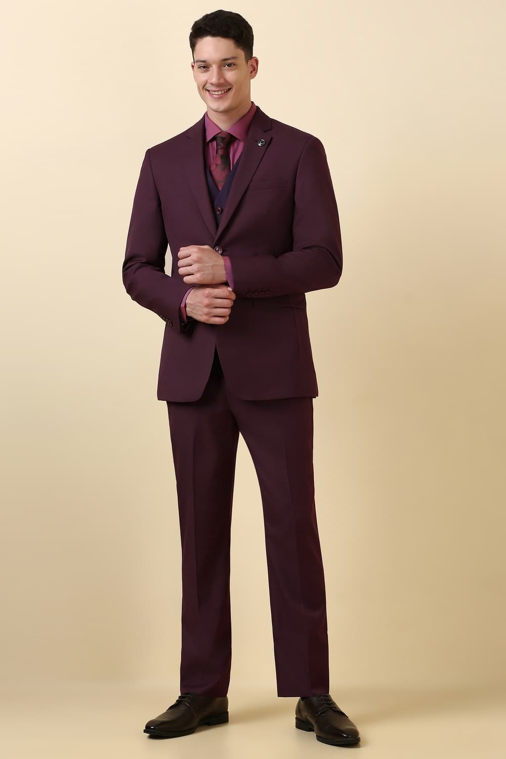 Men Purple Solid Formal Three Piece Suit