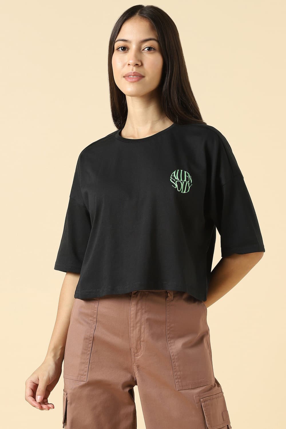 Women Black Solid Casual T-shirt
