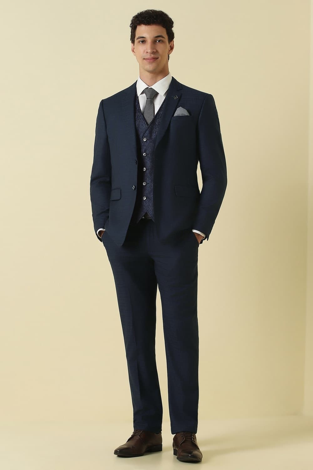 Men Navy Textured Formal Three Piece Suit