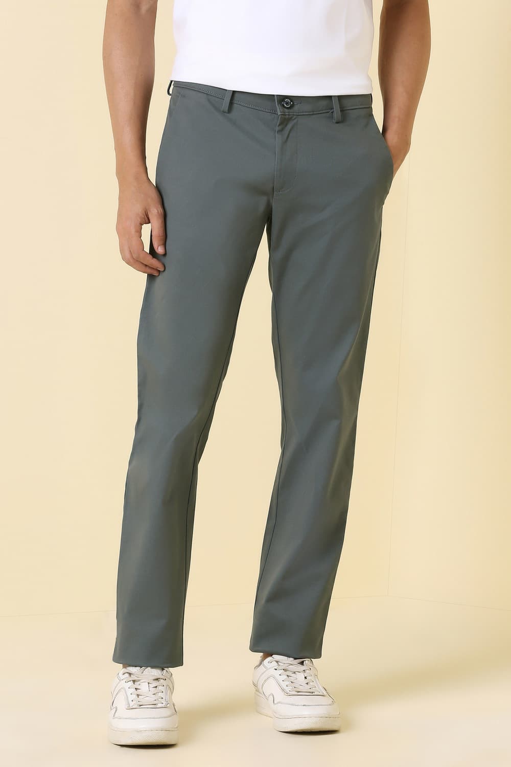 Men Grey Textured Casual Trousers