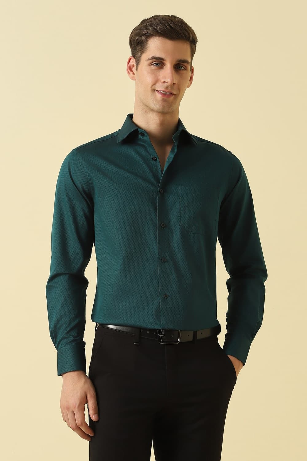 Men Green Textured Full Sleeves Formal Shirt
