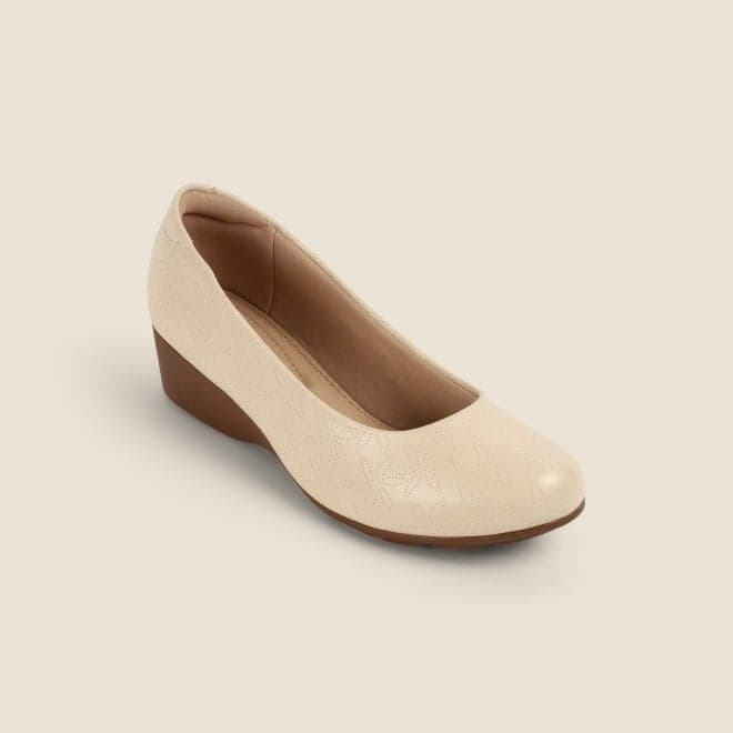 Women Beige Formal Pumps