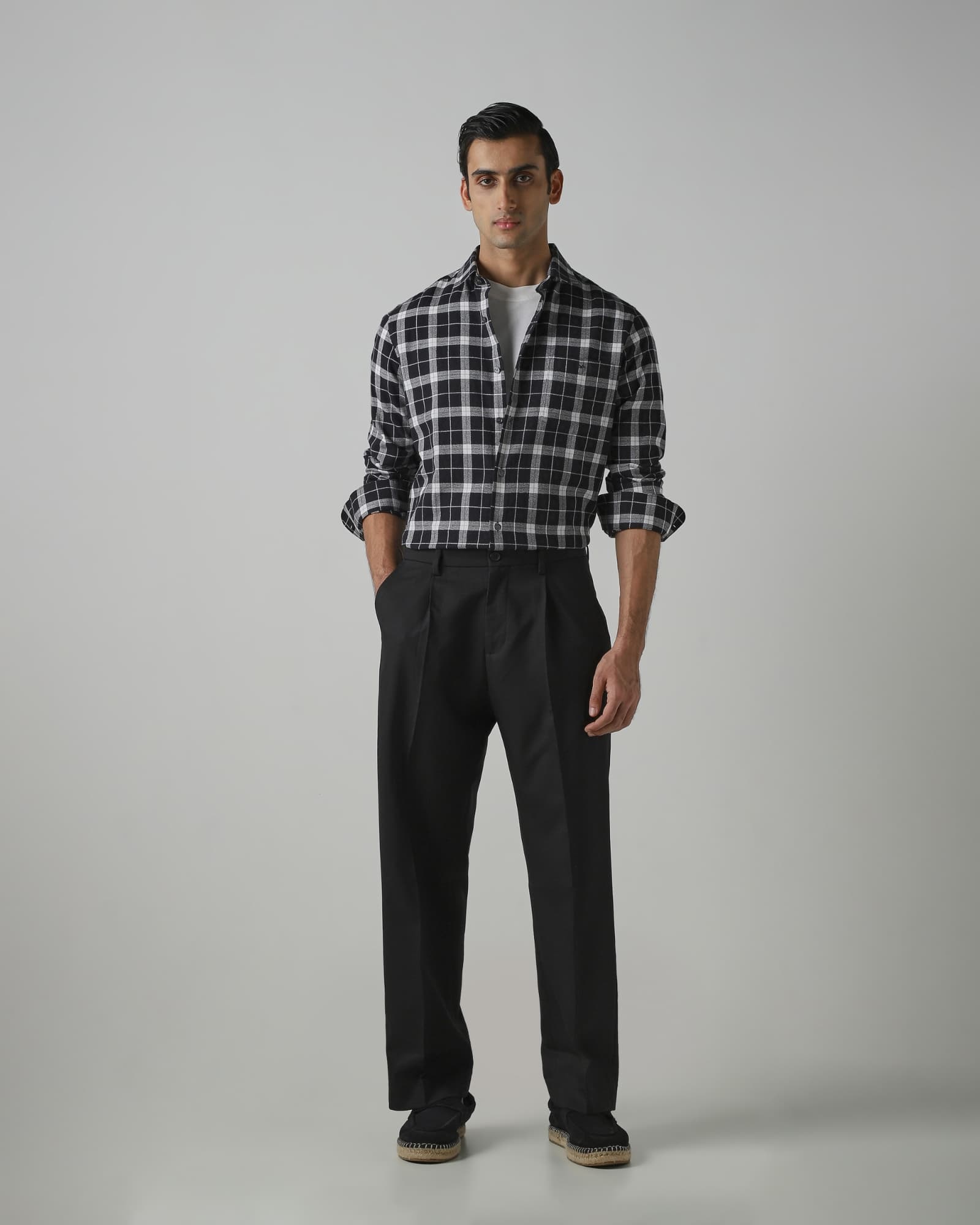 Black Textured Check Slim Fit Casual Shirt