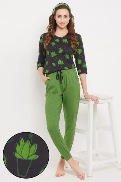 Cactus Print Top in Black & Chic Basic Joggers in Green - 100% Cotton Cactus Print Top in Black & Chic Basic Joggers in Green - 100% Cotton