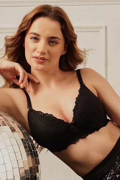 Padded Non-Wired Full Coverage Multiway Bra in Black - Lace Padded Non-Wired Full Coverage Multiway Bra in Black - Lace