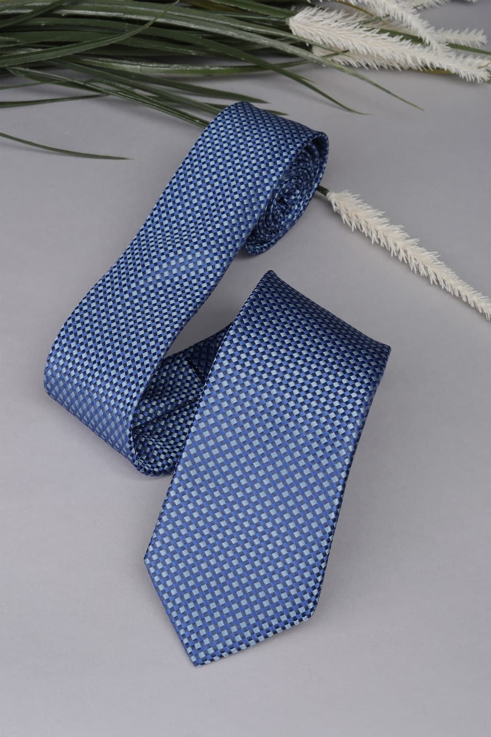 Men Light Blue Embroidered Formal Tie Men Light Blue Embroidered Formal Tie