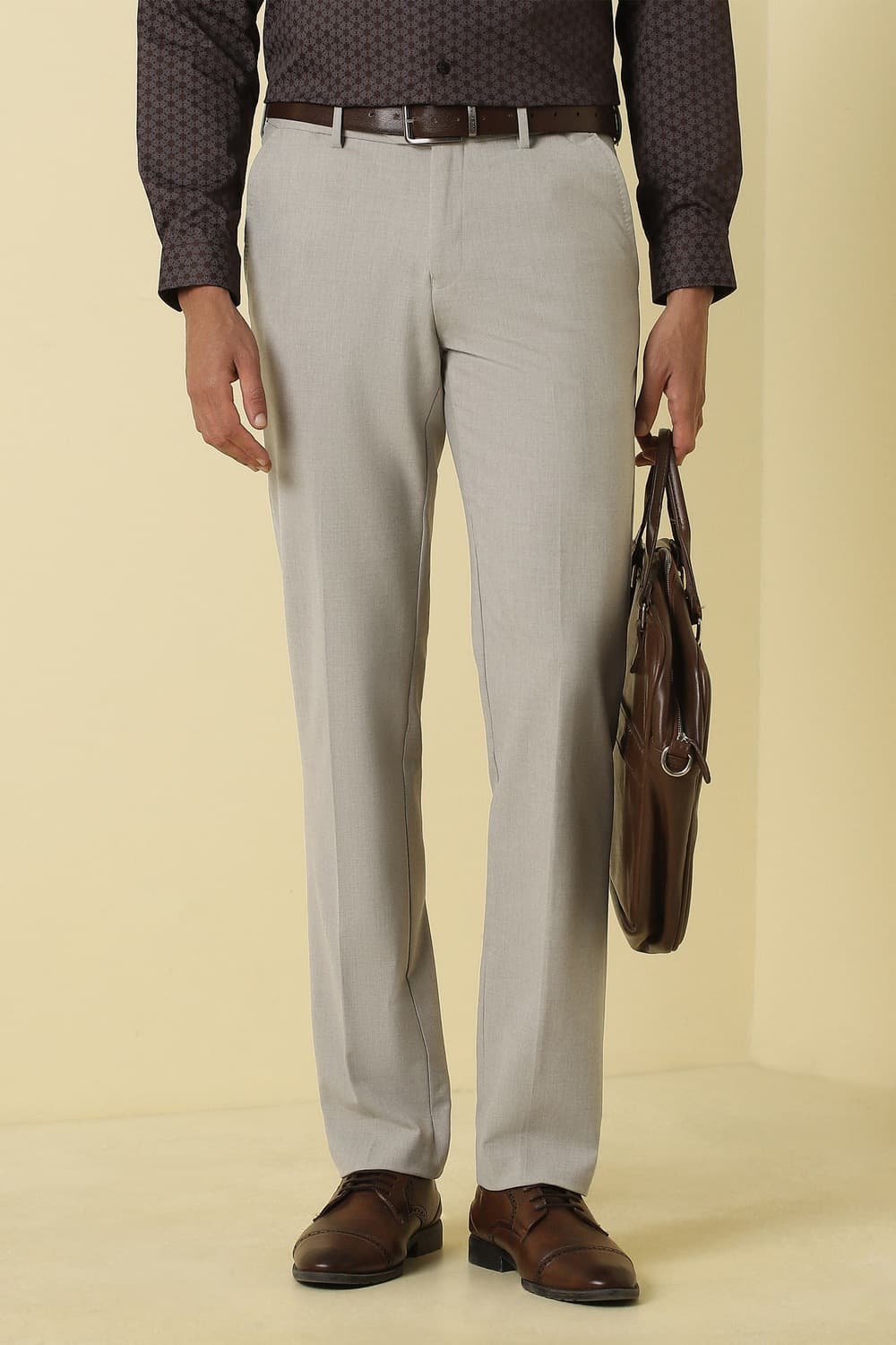 Men Beige Solid Formal Trousers Men Beige Solid Formal Trousers