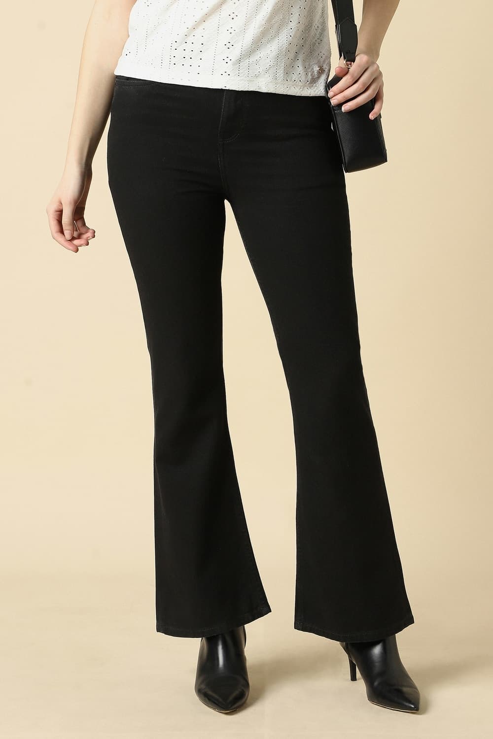 Women Black Dark Wash Jeans Women Black Dark Wash Jeans